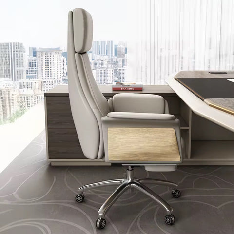 Modern Lightweight Luxury Office Chair – High-Design Adjustable Executive Boss Chair