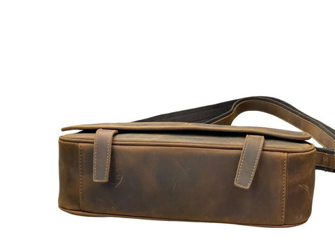 Sovereign Leather Bag: Timeless Utility- Brown
