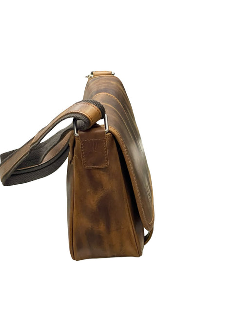 Sovereign Leather Bag: Timeless Utility- Brown